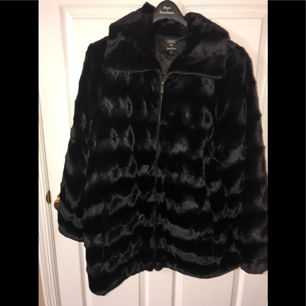 Dennis basso zip up winter faux fur coat